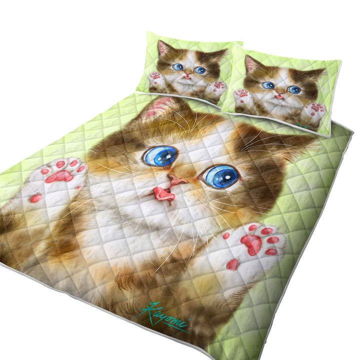 Adorable Innocent Baby Cat for Kids King Size Quilt Sets