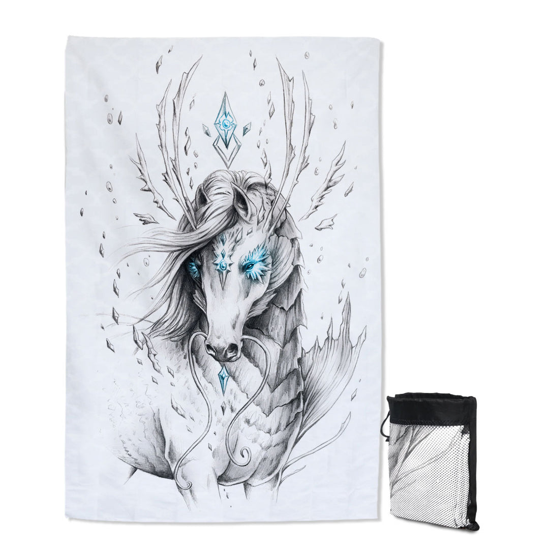 Animal Drawings Royal Sea Horse Quick Dry Beach Towel