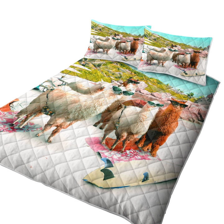 Awesome Funny Sunglasses Llamas Beach Quilts