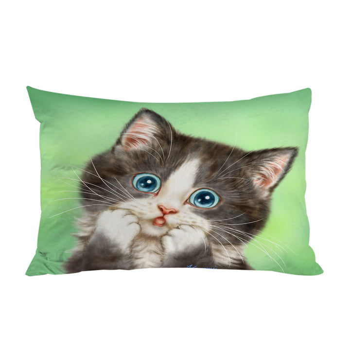 Baby Designs Lovely Sweet Kitten over Green Bed Covers