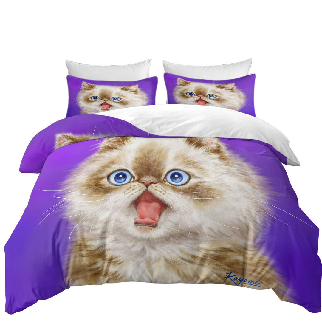 Beautiful Kitten in Shock over Purple Quilt Cover Sets