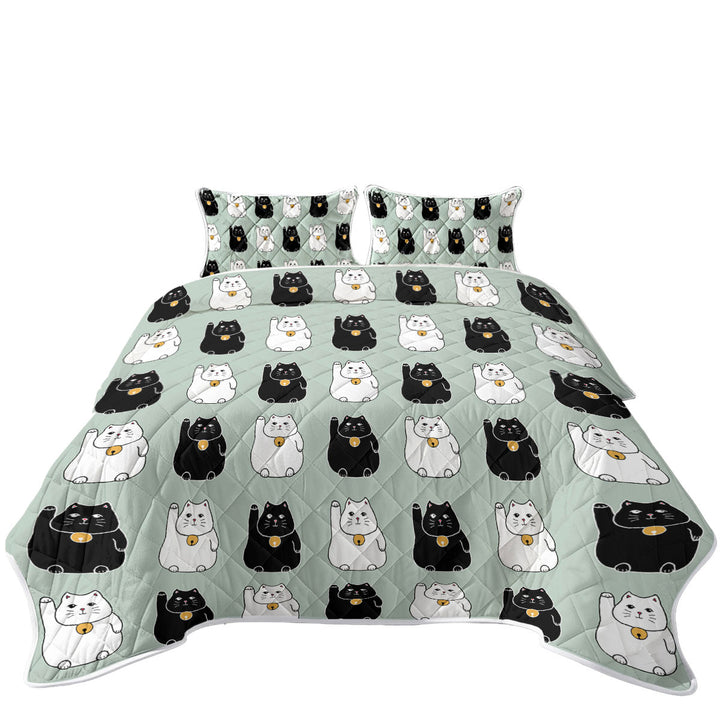 Black and White Lucky Cats Quilts for Beds