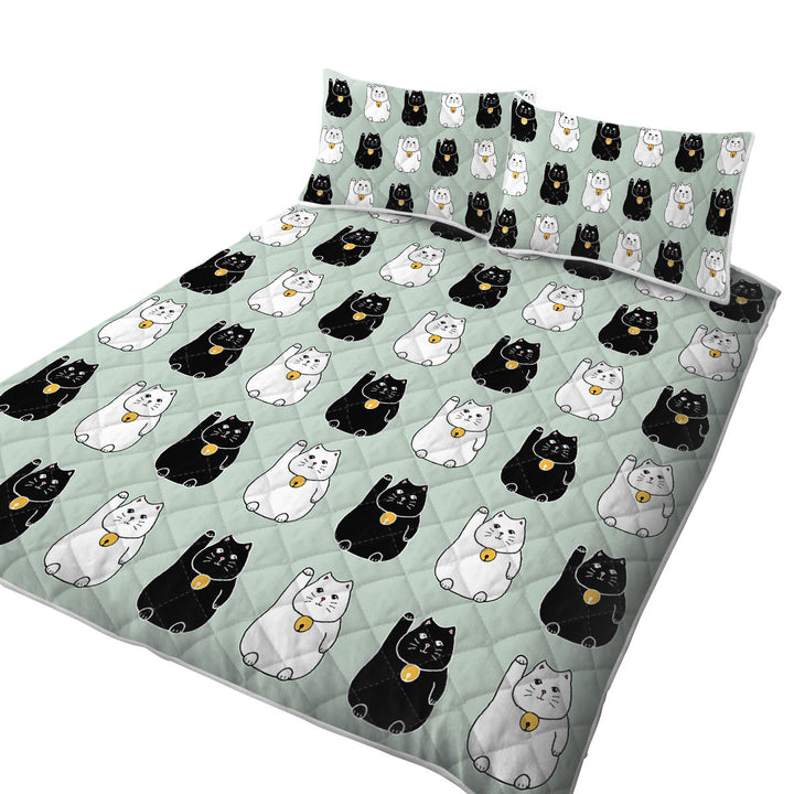 Black and White Lucky Cats Quilts