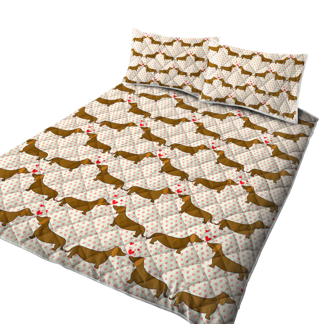 Coverlet with Cute Lovers Dachshund Dogs