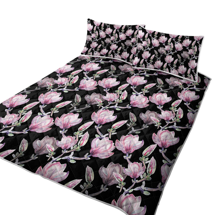 Coverlet with Shabby Pink Flowers