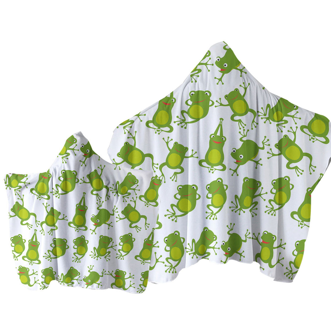Cute Green Frog Pattern Hooded Beach Towel