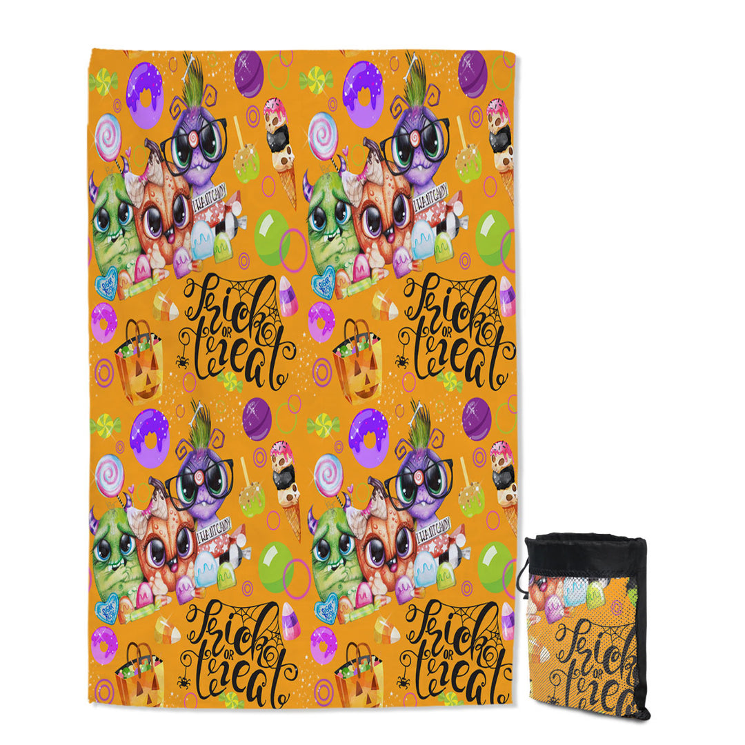 Cute Lil Monsters Halloween Pattern Quick Dry Beach Towel for Travel