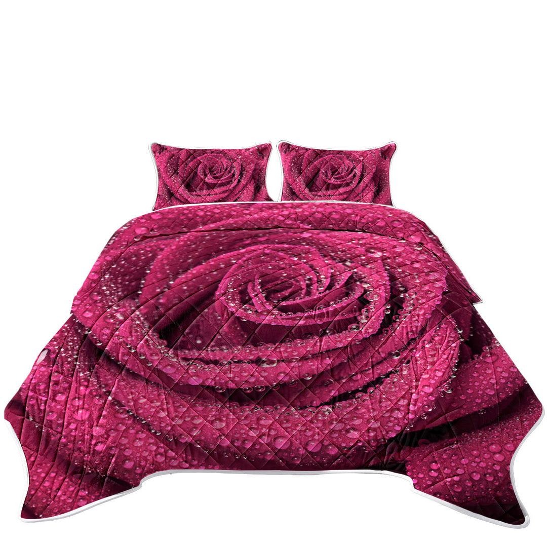 Dew Covered Rosy Rose King Size Quilt Sets