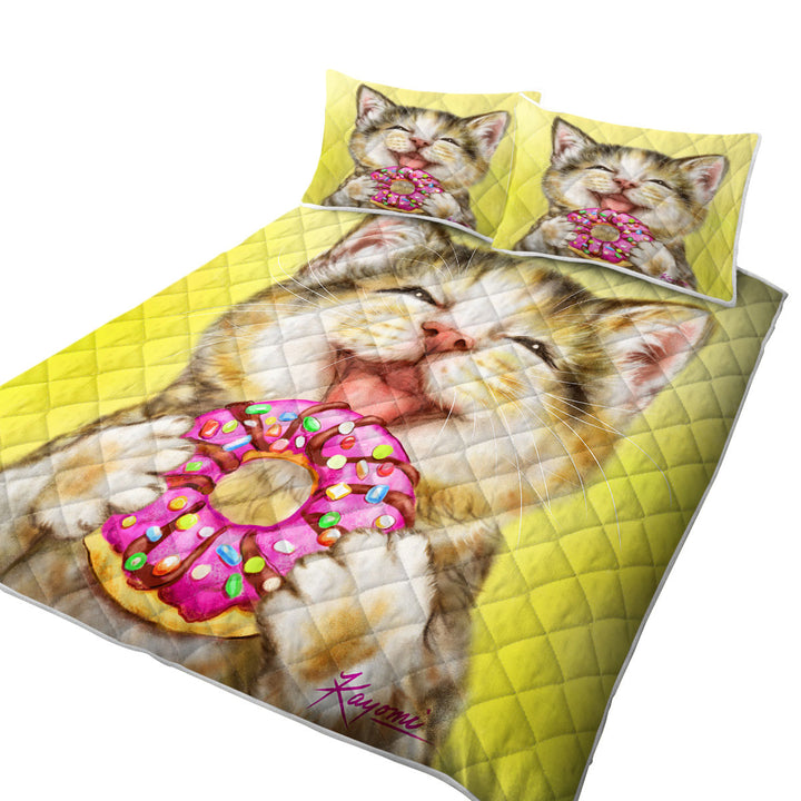 Funny Cats Happy Tabby Kitten Eating Doughnut California King Quilt Sets