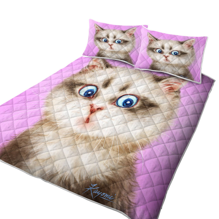 King Quilt with Cats Cute and Funny Faces Amazed Kitten