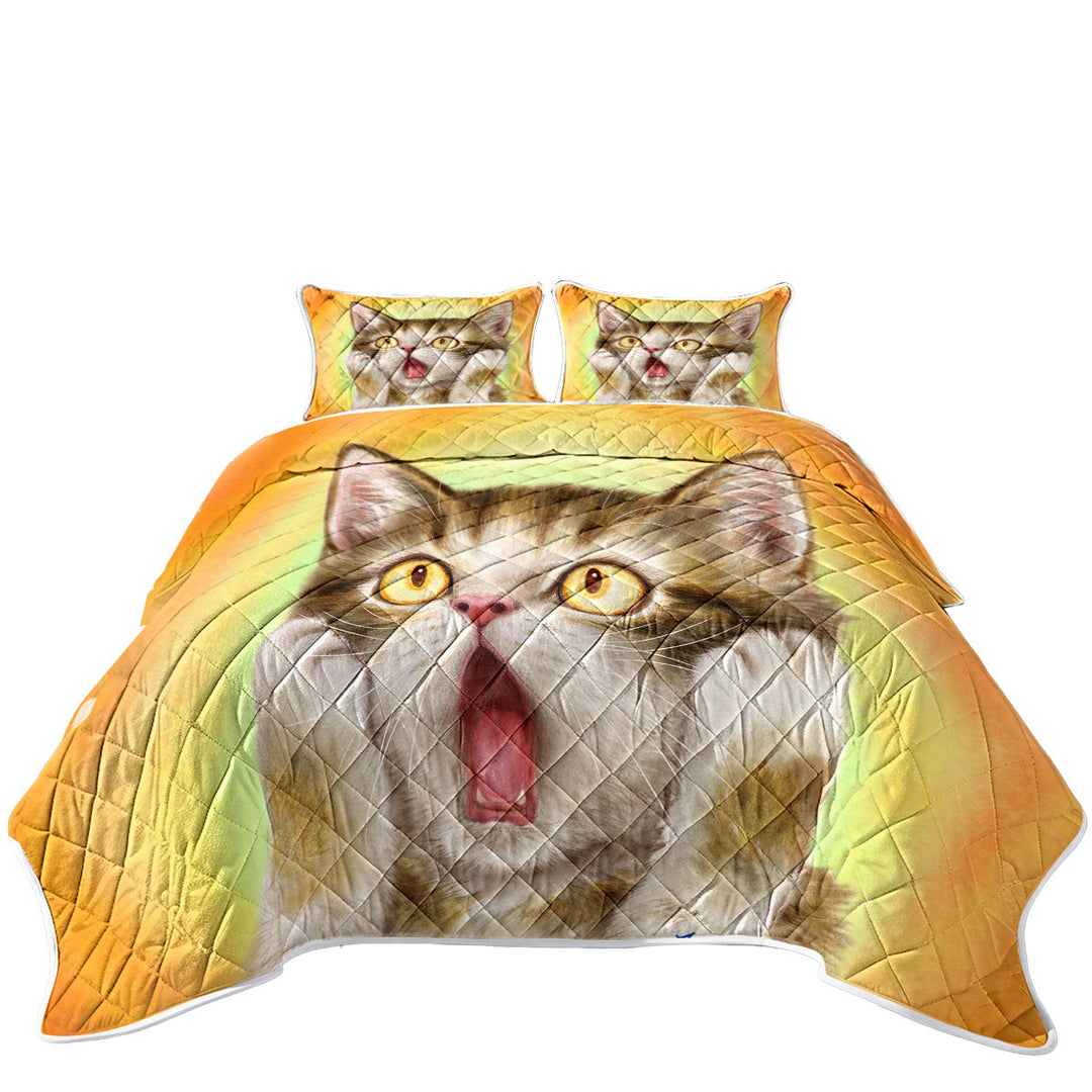 King Size Quilt with Funny Cat Designs Freaked Out Kitten