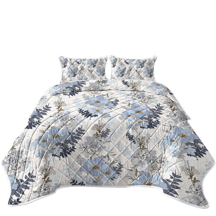 Light Blue and White Flowers Summer Quilt