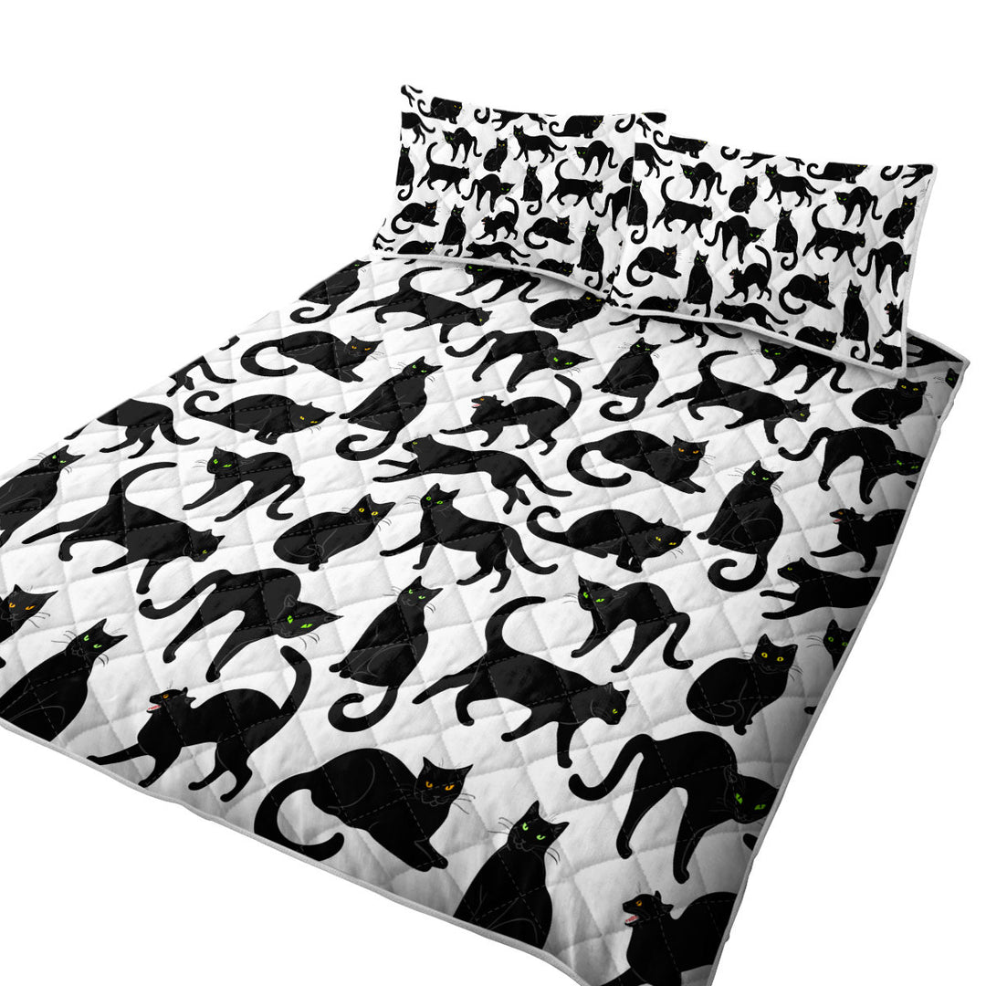 Multi Colored Eyes Black Cat Pattern Quilt