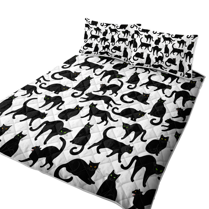 Multi Colored Eyes Black Cat Pattern Quilt