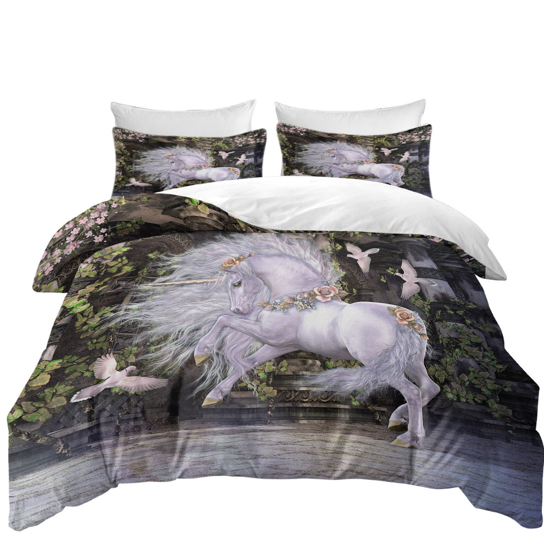 Noble and Graceful White Horse and Doves King Size Duvet Cover