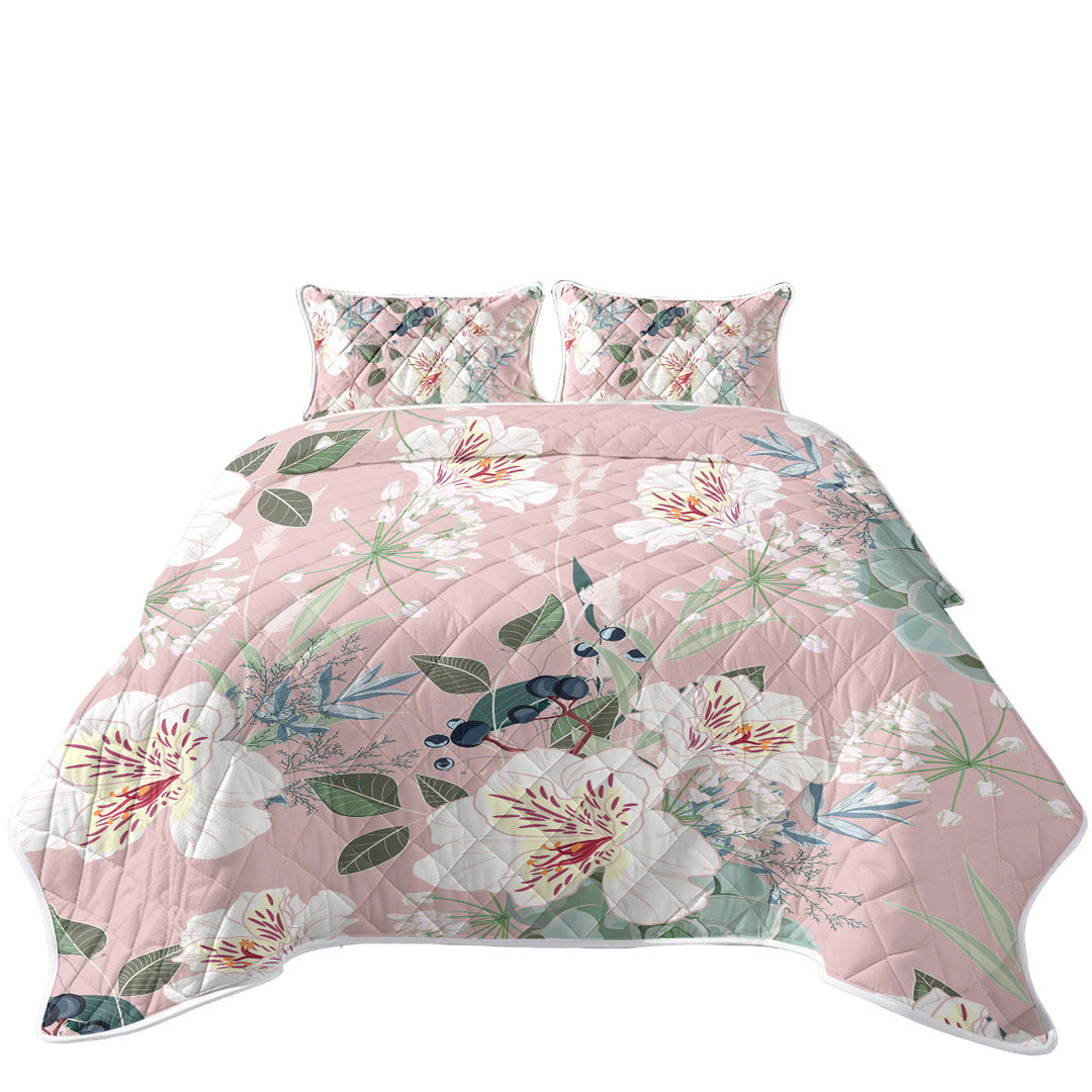 Pink under White Flowers Summer Quilt