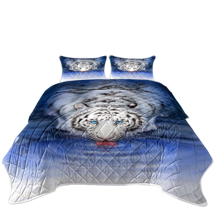 Quilt with Cool Wildlife Animal Art White Tiger Oasis