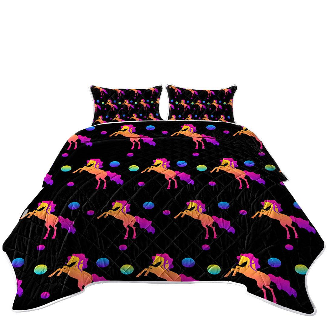 Quilts for sale with Retro Colors Horse Pattern