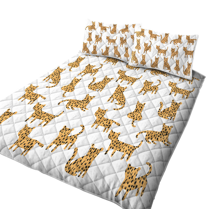 Simple Cheetah Cute Drawing Pattern Summer Quilt
