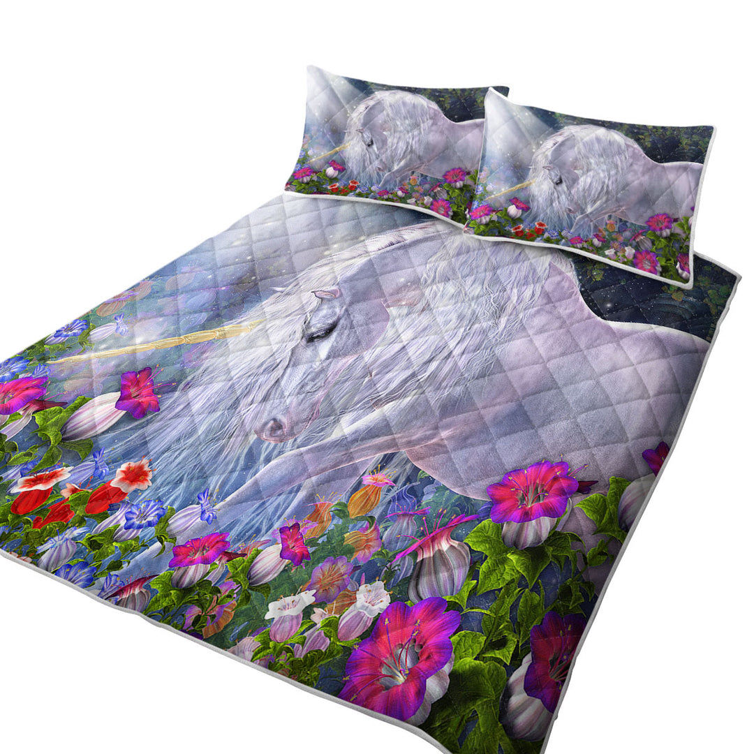 Twin Quilt with Fantasy Art Beautiful Flowers and Pure White Unicorn