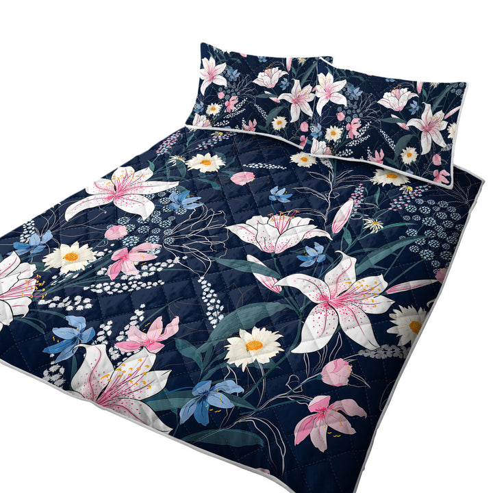 White Pink and Blue Flowers California King Quilt Sets