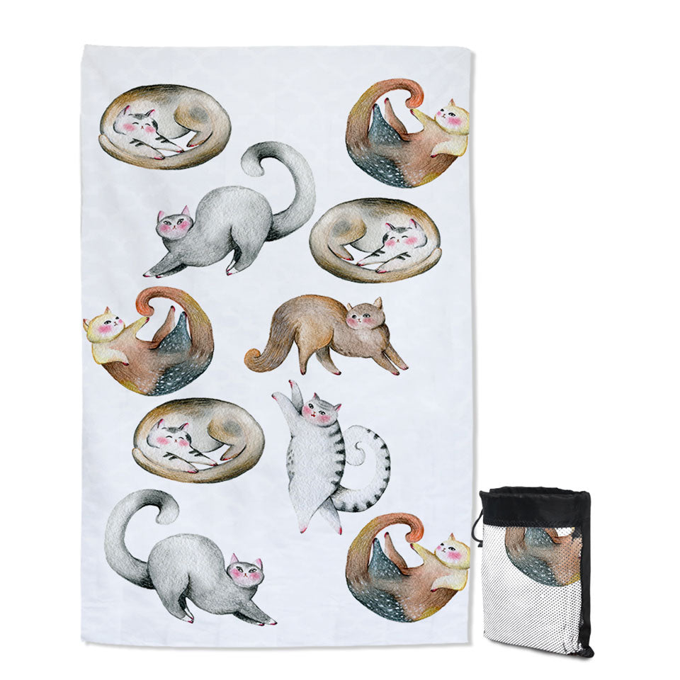 Adorable Lightweight Beach Towel with Cute Cats