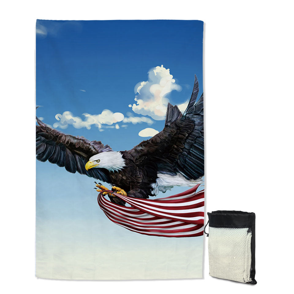 American Eagle Holding a USA Flag Microfiber Beach Towel