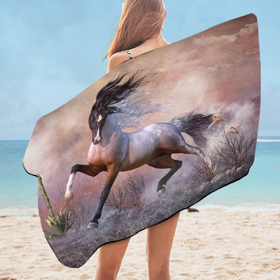 American Wild Spooked Horse Microfiber Beach Towel