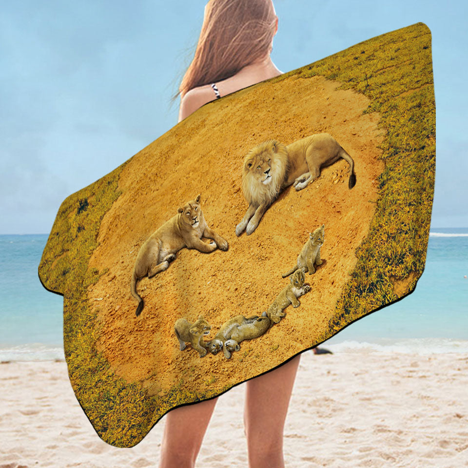 Animals Art Smiley Face Lions Beach Towel