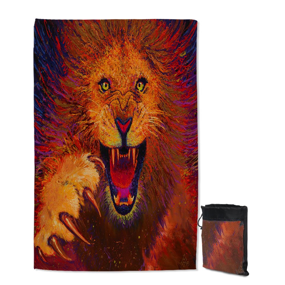 Charging Leo Artistic Painting of a Lion Quick Dry Beach Towel of Travel