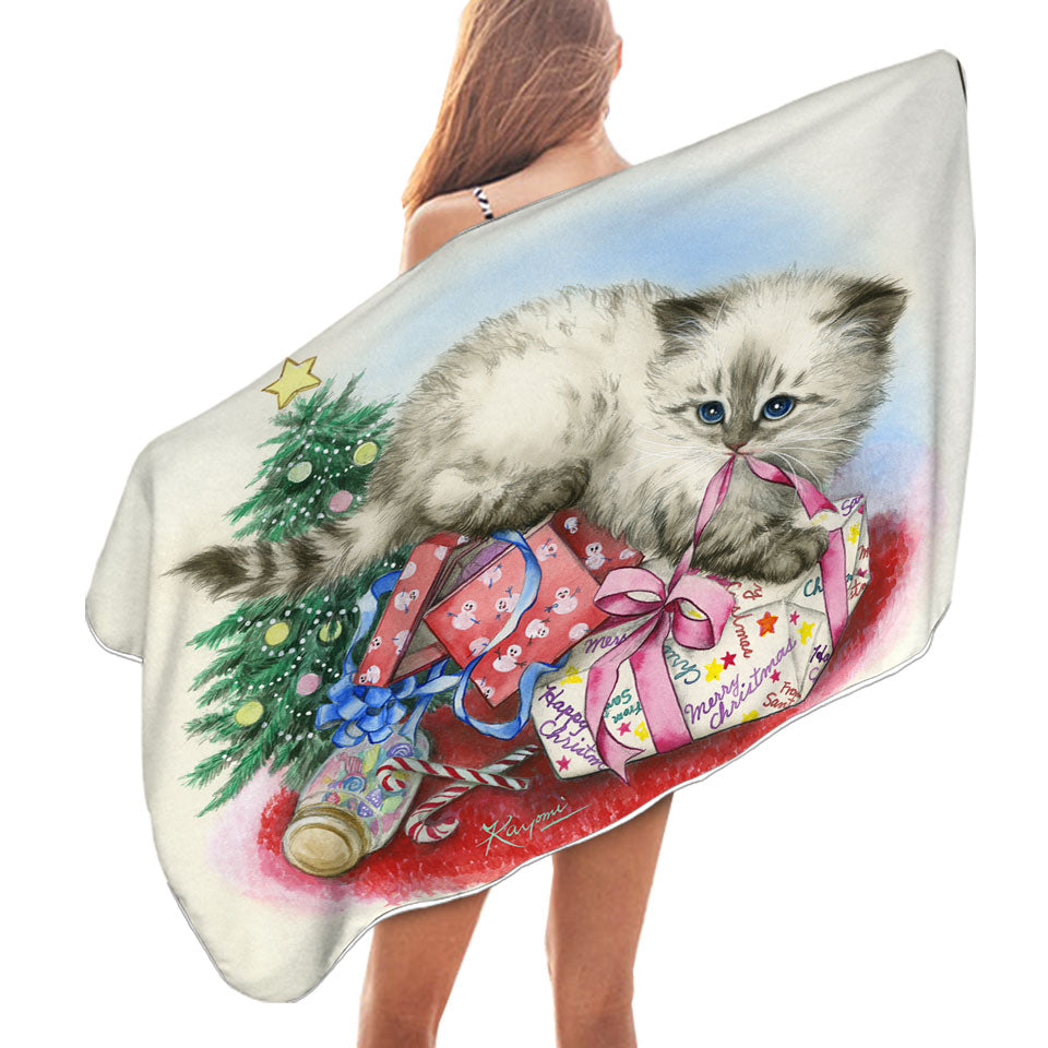 Christmas Lightweight Beach Towel Design Cute Kitten is Opening Presents