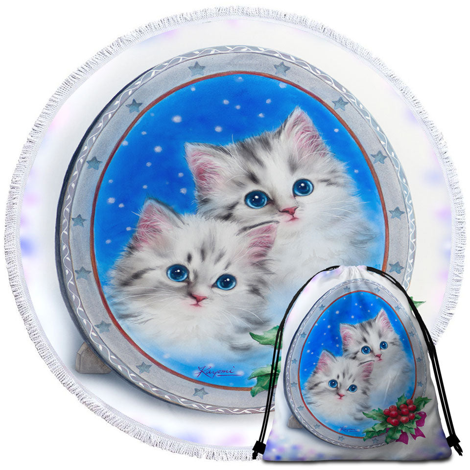 Christmas Round Beach Towel Design Cute Kittens Holiday Portrait