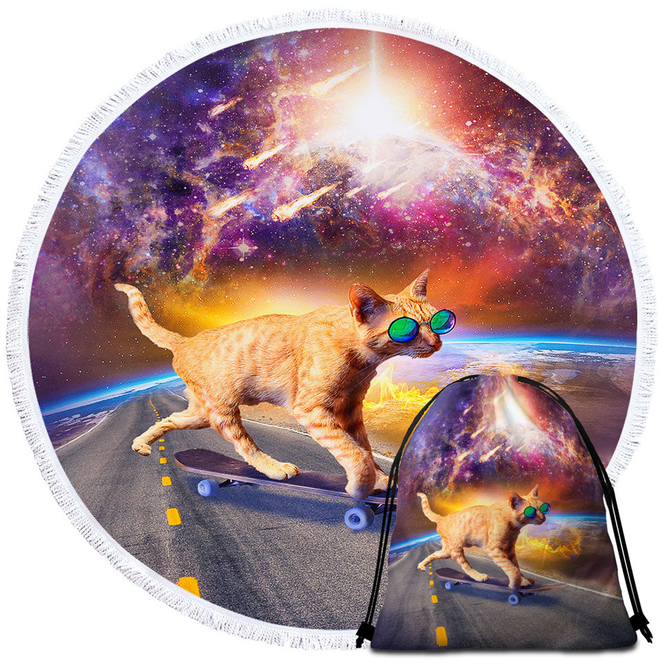 Cool Art Cat Skateboarding in Space Round Beach Towel with Funny Cat