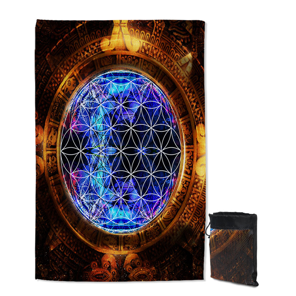 Cool Beach Towels Golden Blue Ancient Illusion