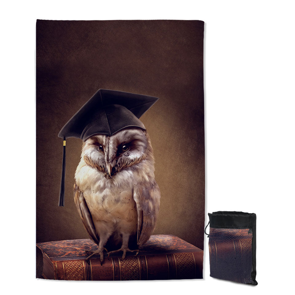 Cool Graduated Owl Lightweight Beach Towel