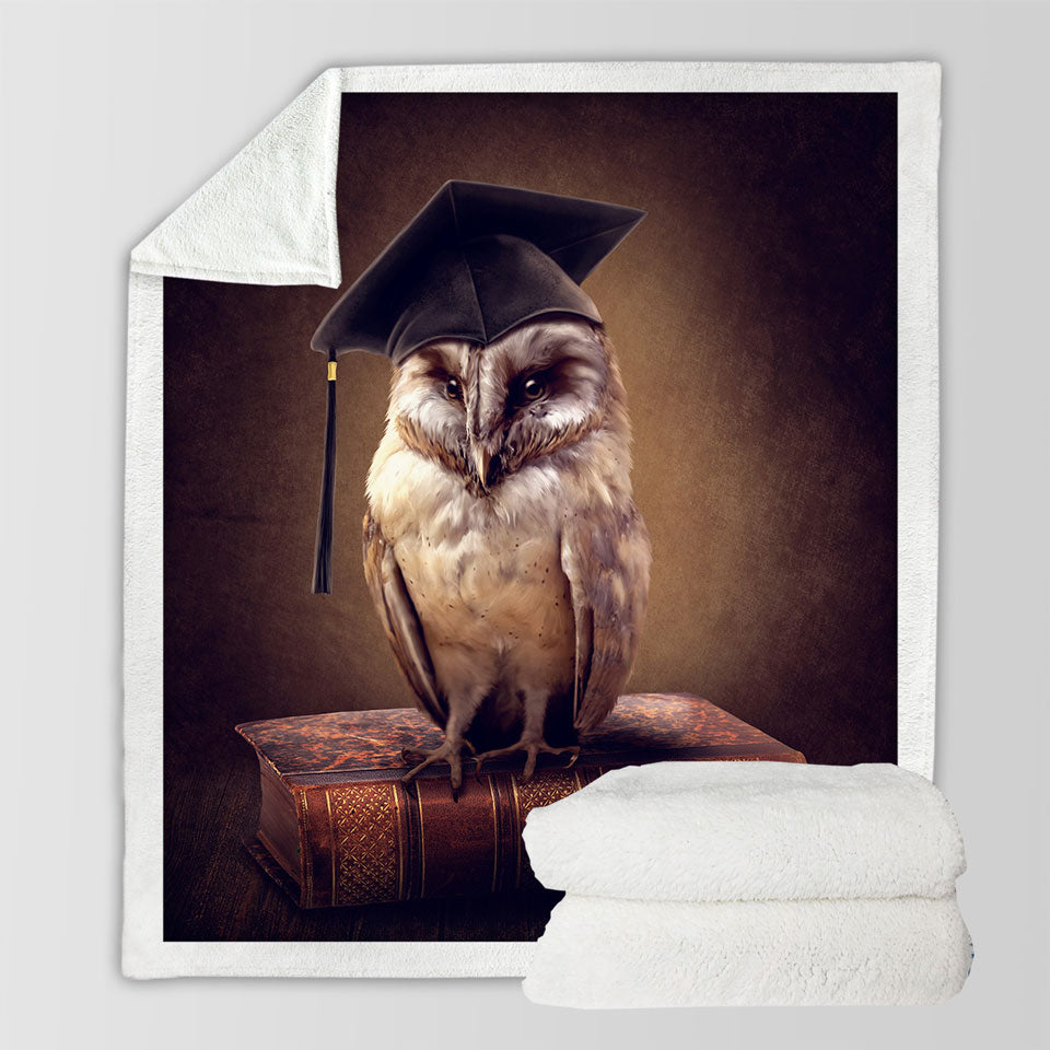 Cool Graduated Owl Sofa Blanket