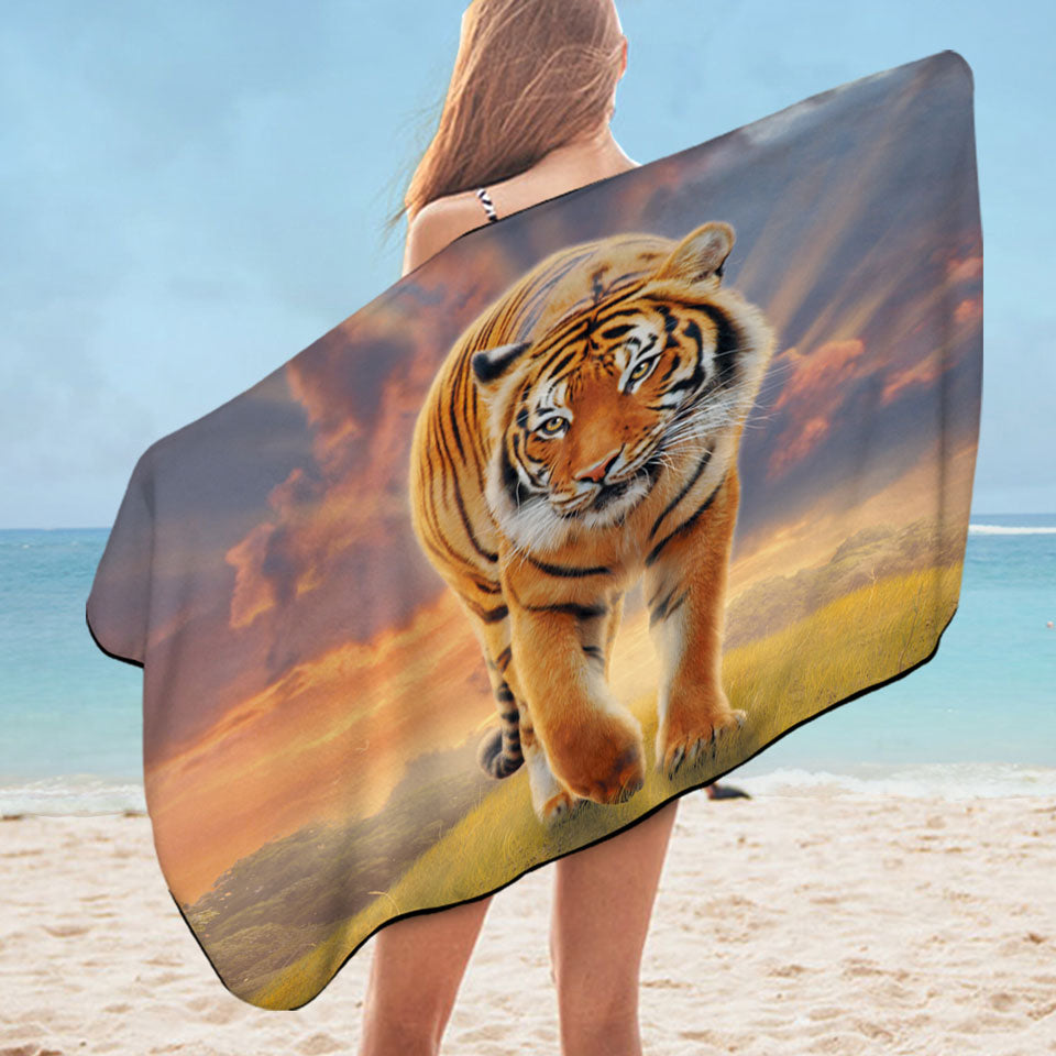 Cool Wildlife Animal Art Rising Sun Tiger Beach Towels