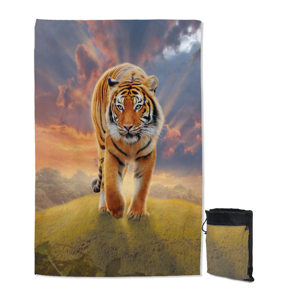Cool Wildlife Animal Art Rising Sun Tiger Lightweight Beach Towel