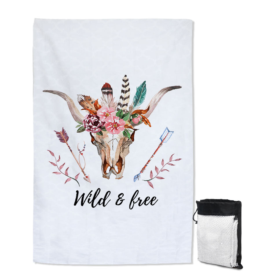 Cool Womens Beach Towel Wild and Free Native Floral Bull Skull