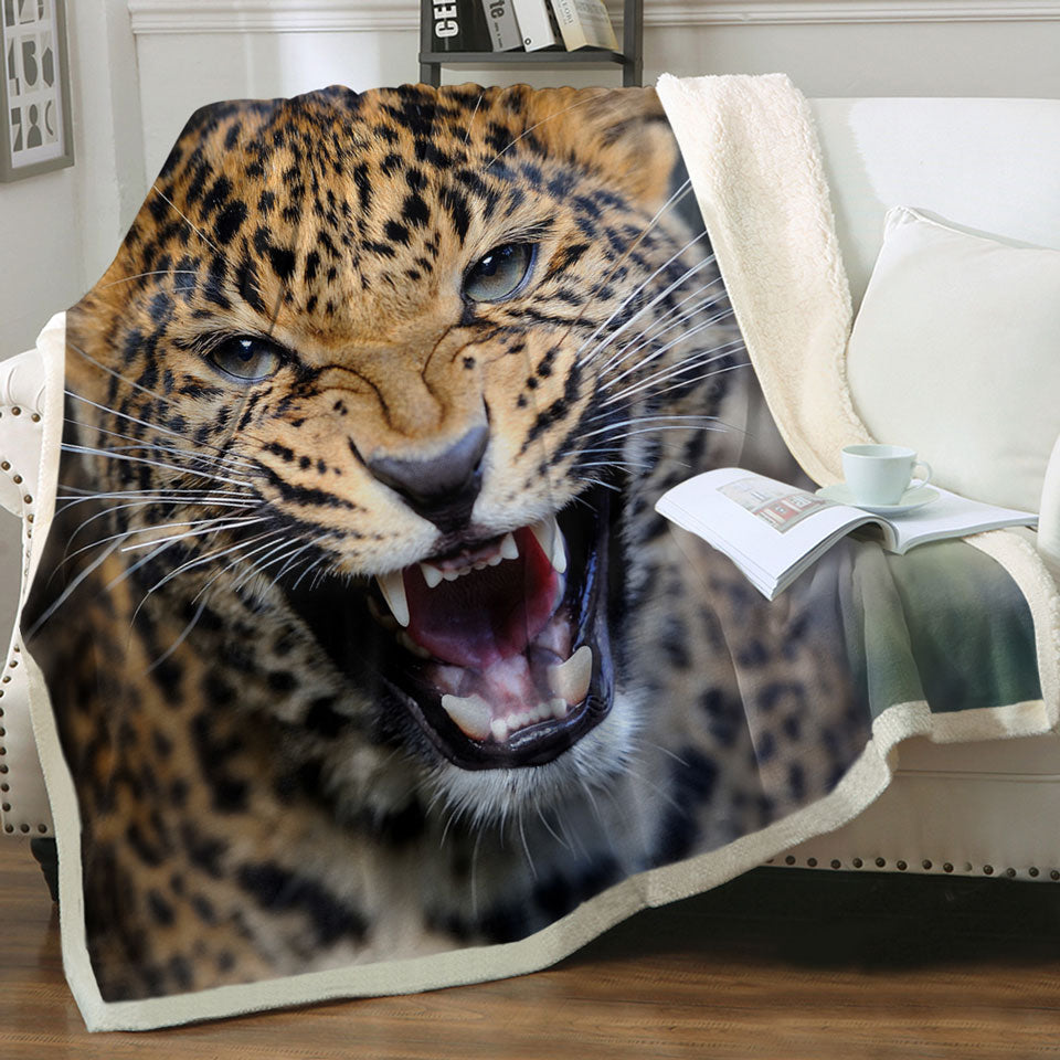 Cool and Scary Blankets with Wildlife Cheetah