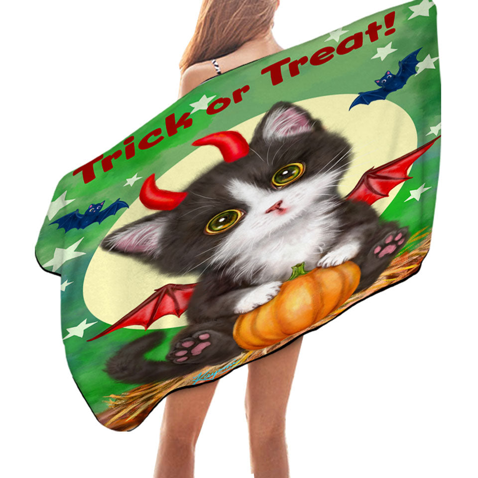 Cute Cat Design Microfiber Beach Towel for Halloween Devil Kitten