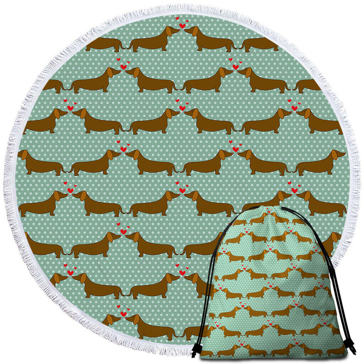 Cute Dachshund Round Beach Towel Dogs in Love