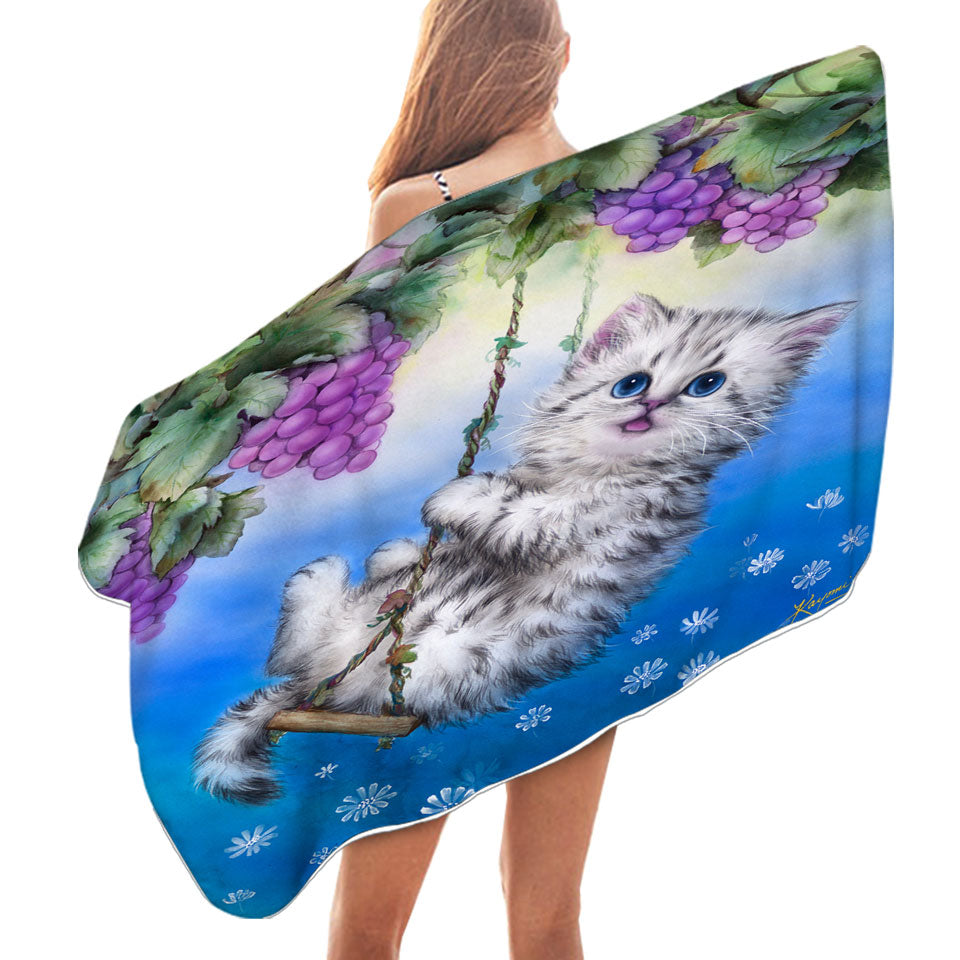 Cute Kitty Cat Swinging in the Grape Vineyard Beach Towels