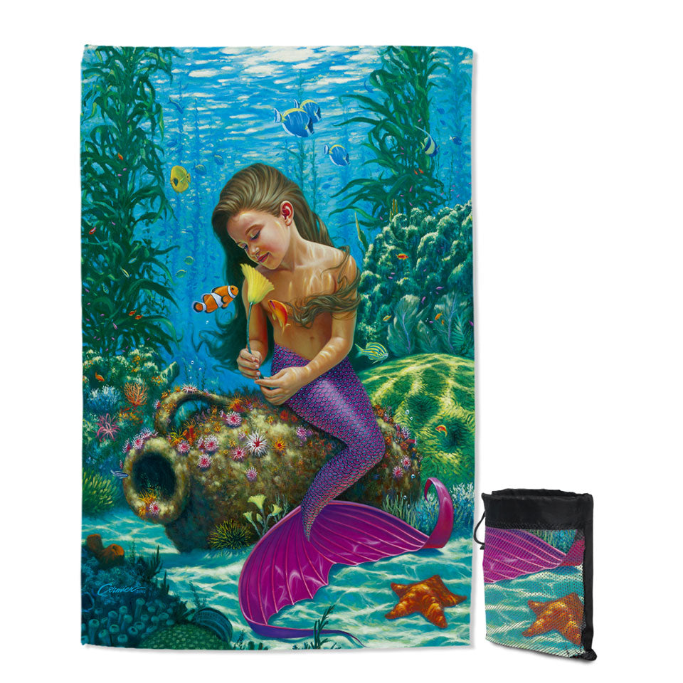 Cute Underwater Fish and Mermaid Girl Travel Lightweight Beach Towel