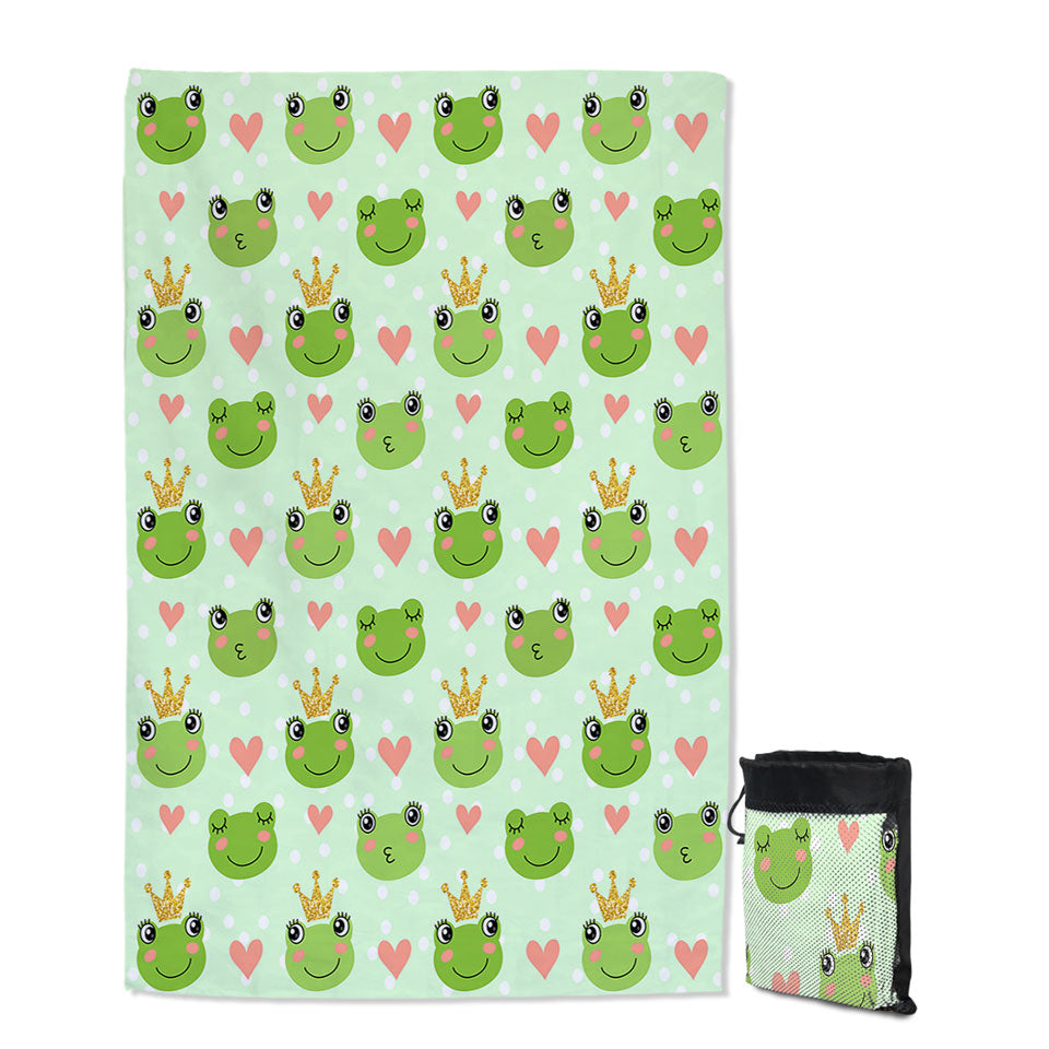 Frog Thin Beach Towels King Frog and Cute Frog with Hearts