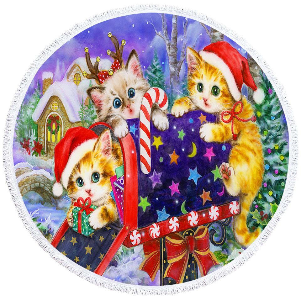 Funny Cute Christmas Round Beach Towel with Three Cats Kittens
