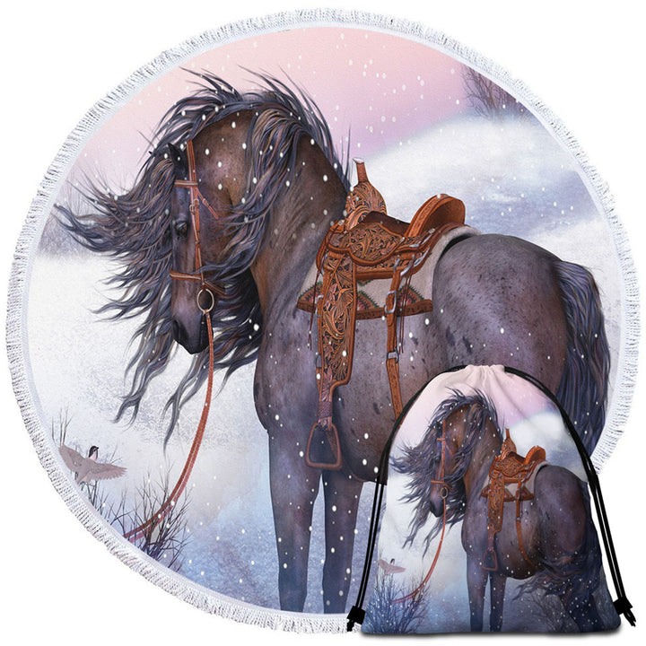 Horses Beach Towels Art Honorable Brown Horse in Winter Snow
