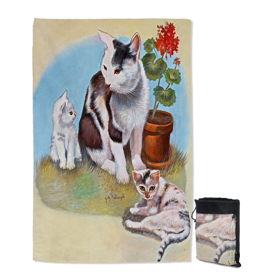 Lovey Cat Art Painting Momma Cat and Kittens Beach Towels