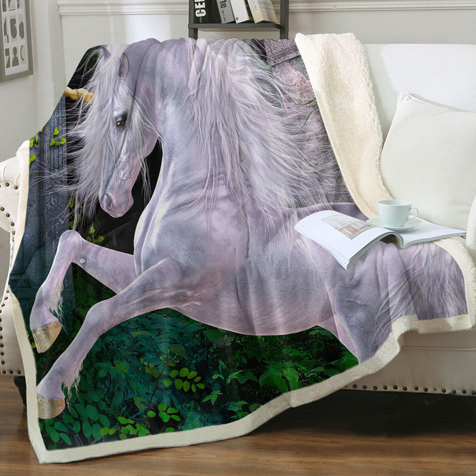 products/Magical-Unicorn-Throw-Blanket