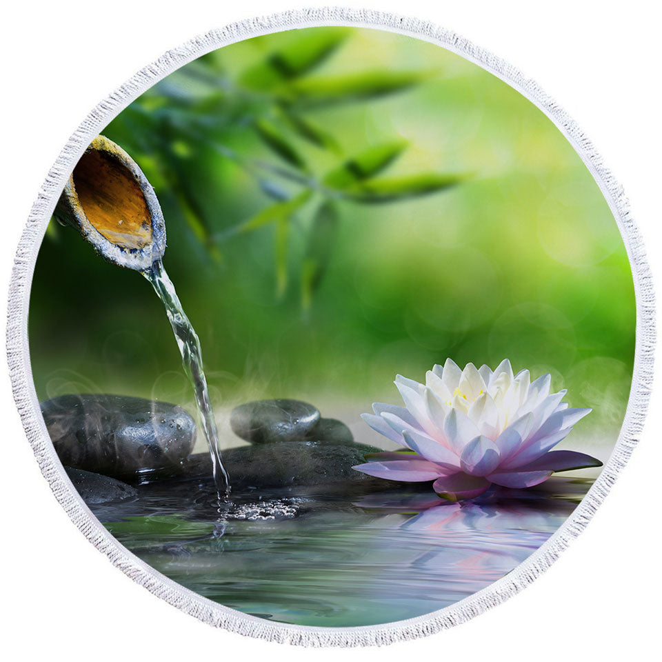 Relaxing Round Beach Towel Water Lily Tickle
